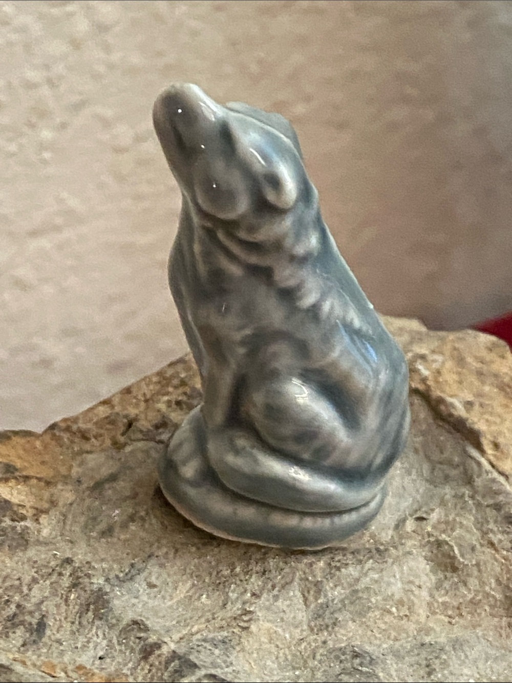 Vintage Wade England Whimsies Porcelain Miniature Wolf Howling Figurine